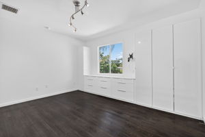 Interiors (33)