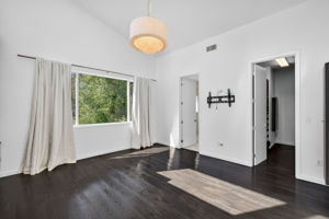 Interiors (36)