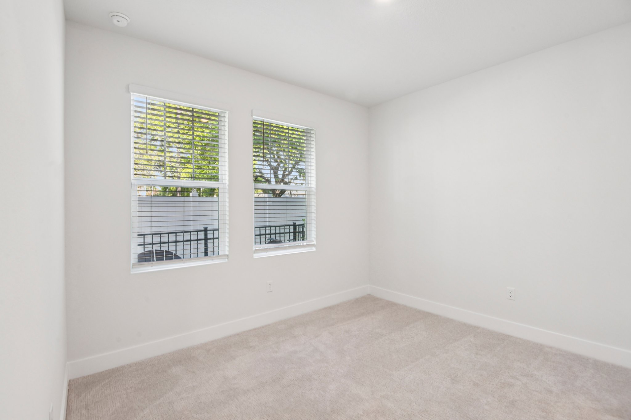 4th Ter N-S2703-018.jpg