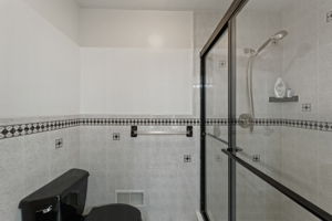  Photo 39