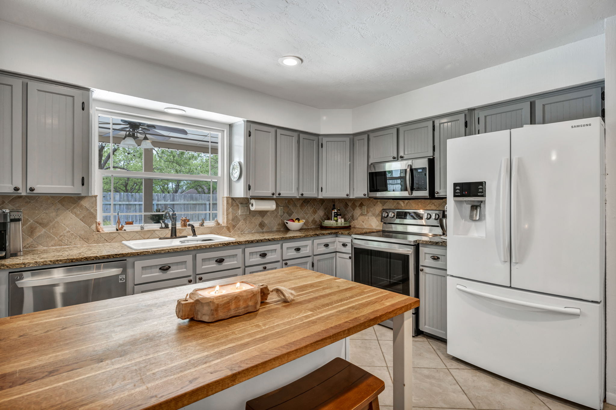 313 Columbine St, Meadowlakes, TX 78654, USA Photo 10
