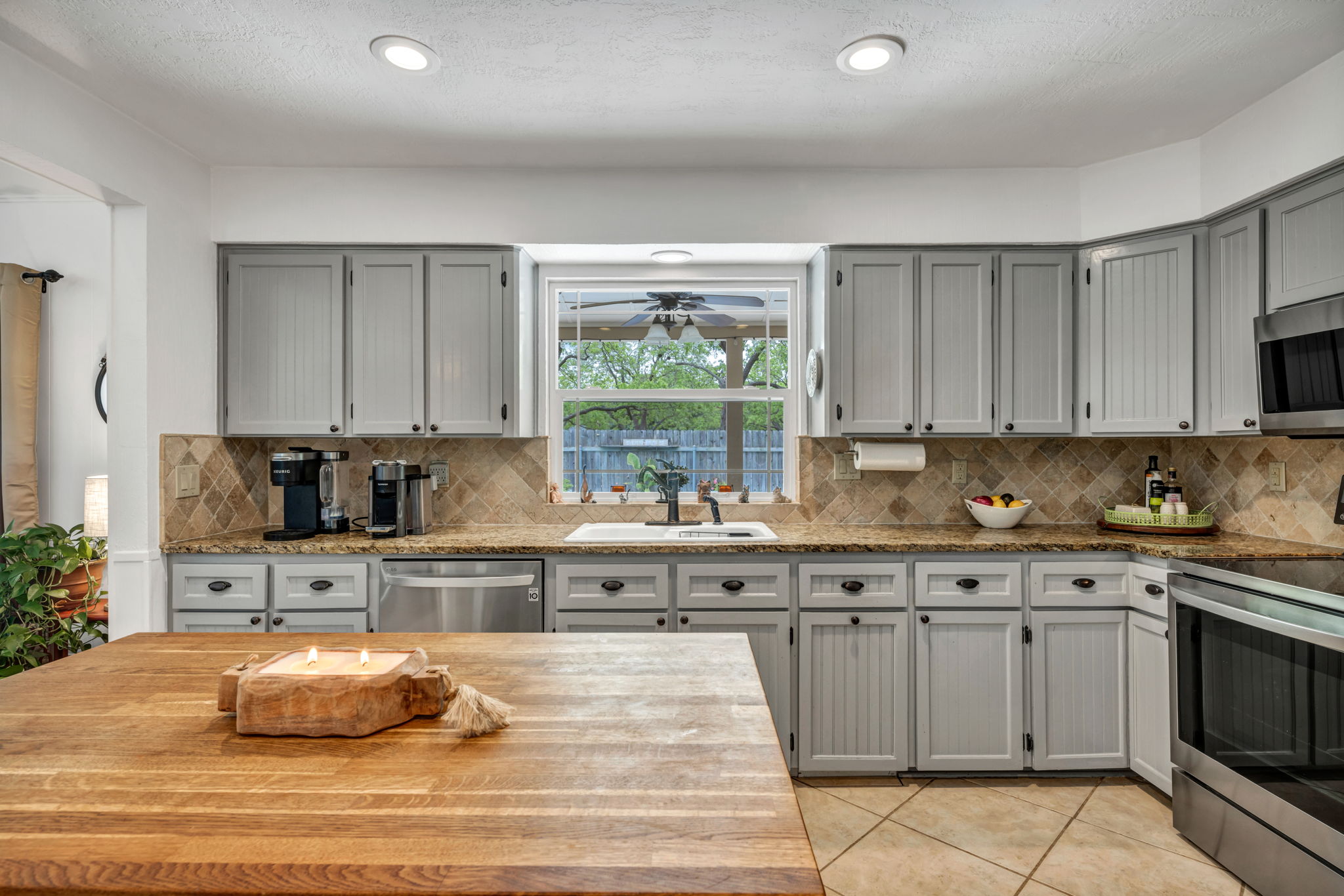 313 Columbine St, Meadowlakes, TX 78654, USA Photo 9