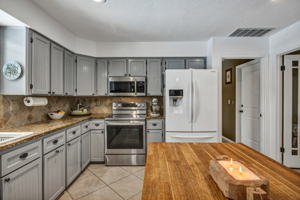 313 Columbine St, Meadowlakes, TX 78654, USA Photo 7