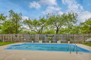 313 Columbine St, Meadowlakes, TX 78654, USA Photo 25
