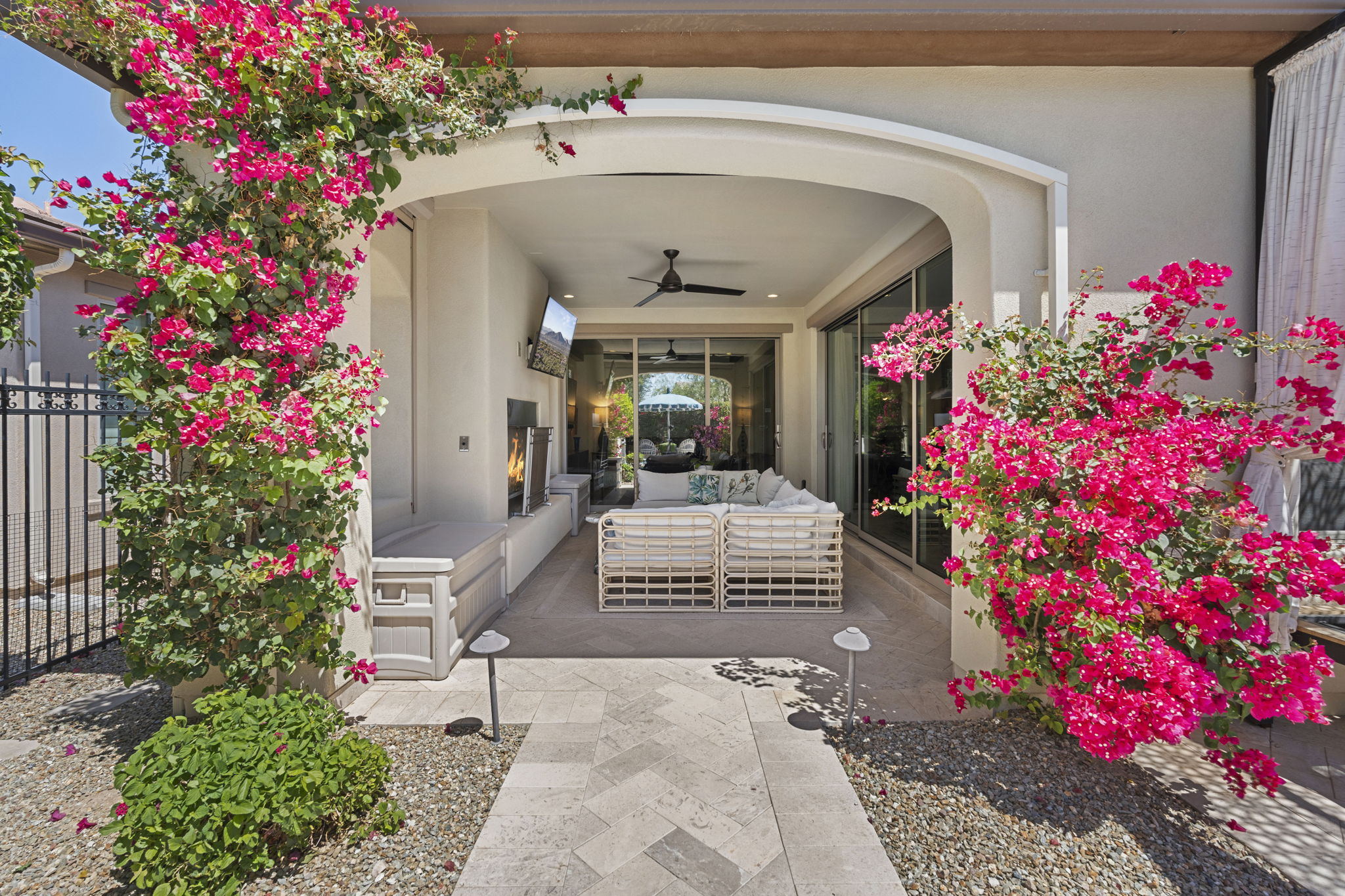  Photo 56