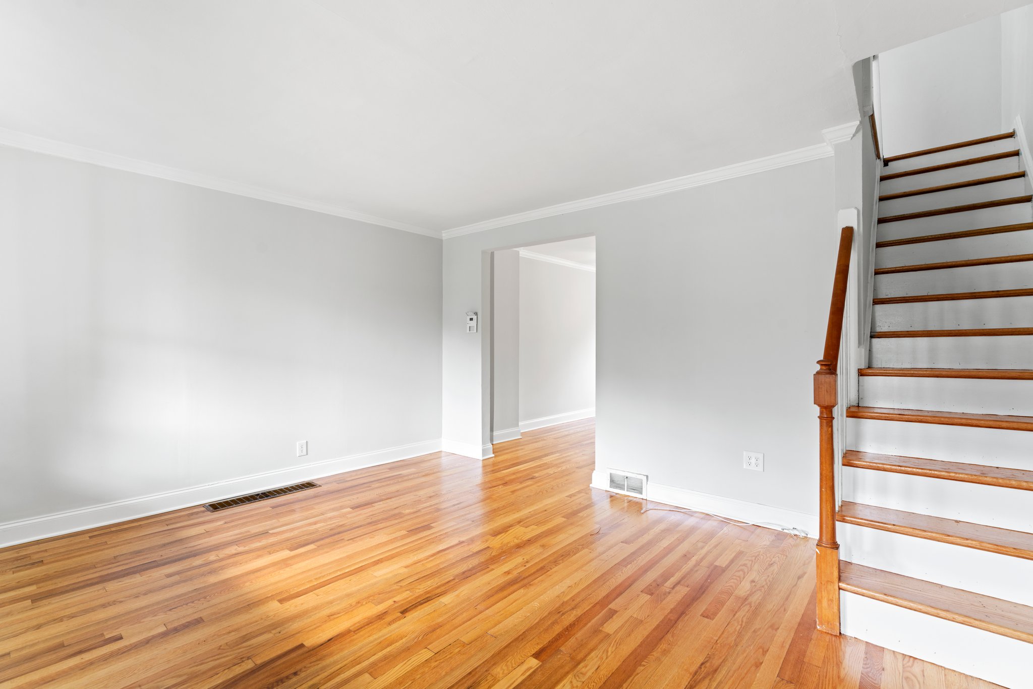 04. Living room.JPG