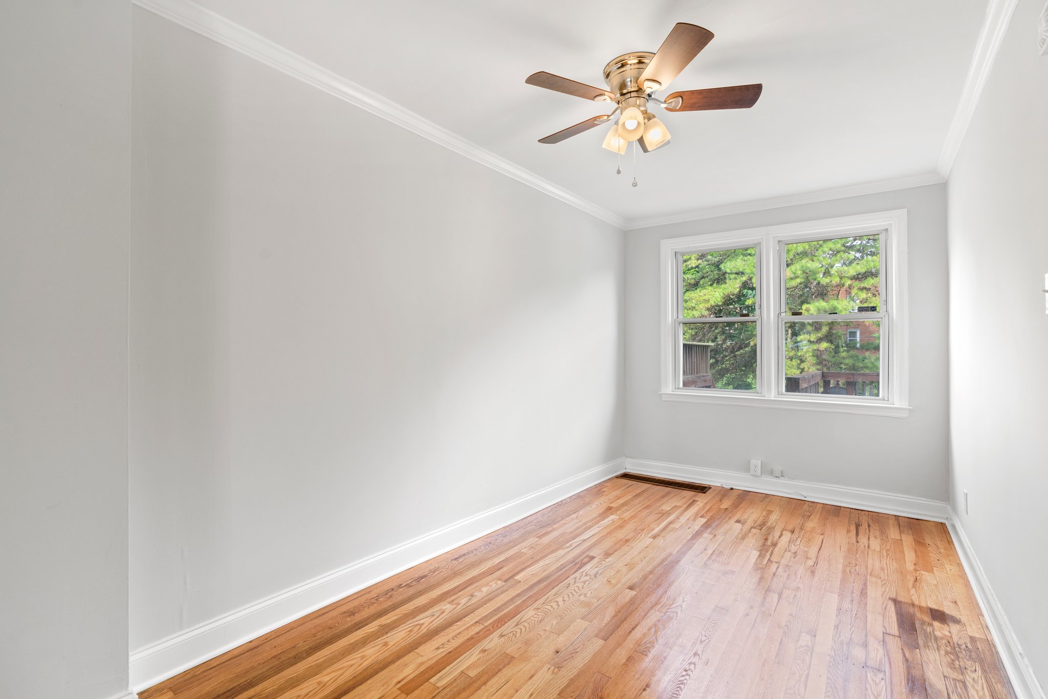 08. Dining room.JPG