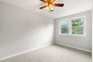 25. Upper bedroom.JPG
