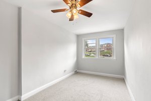 23. Upper bedroom.JPG