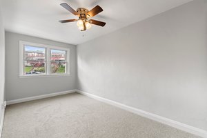 21. Upper bedroom.JPG