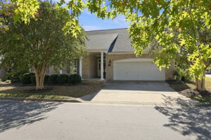  Photo 0