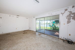 Living Room2-2
