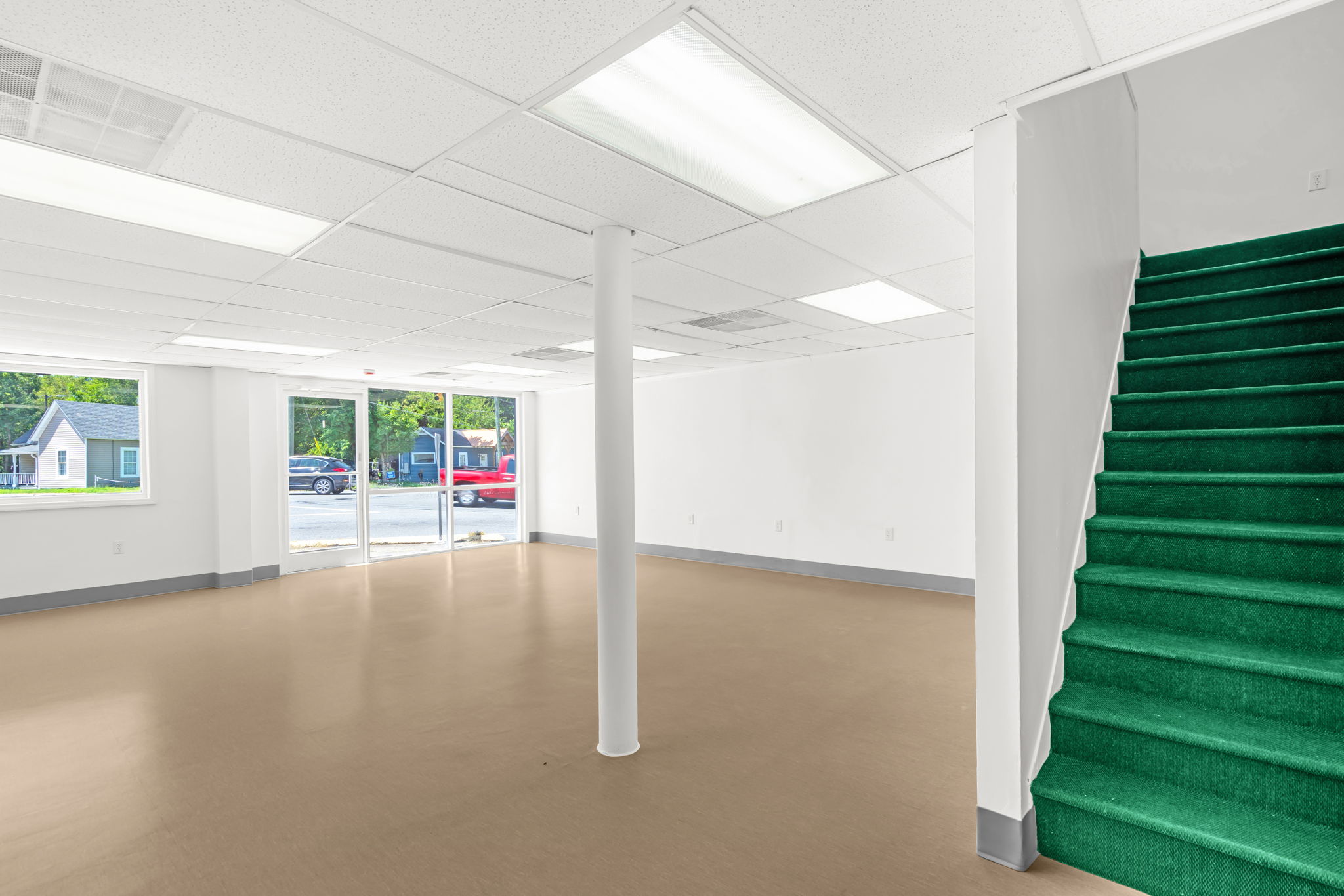 313 Providence Rd-11