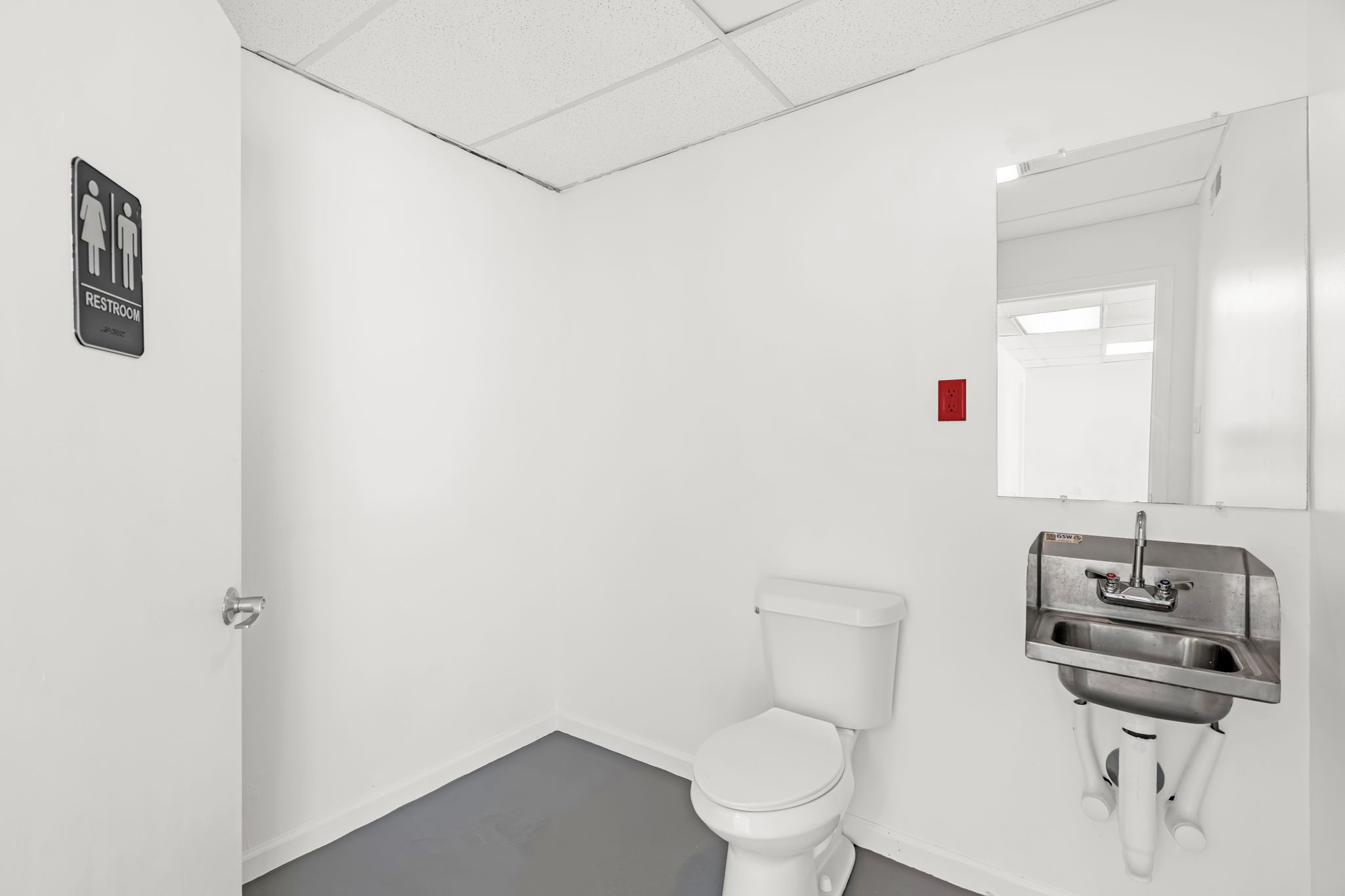 313 Providence Rd-18