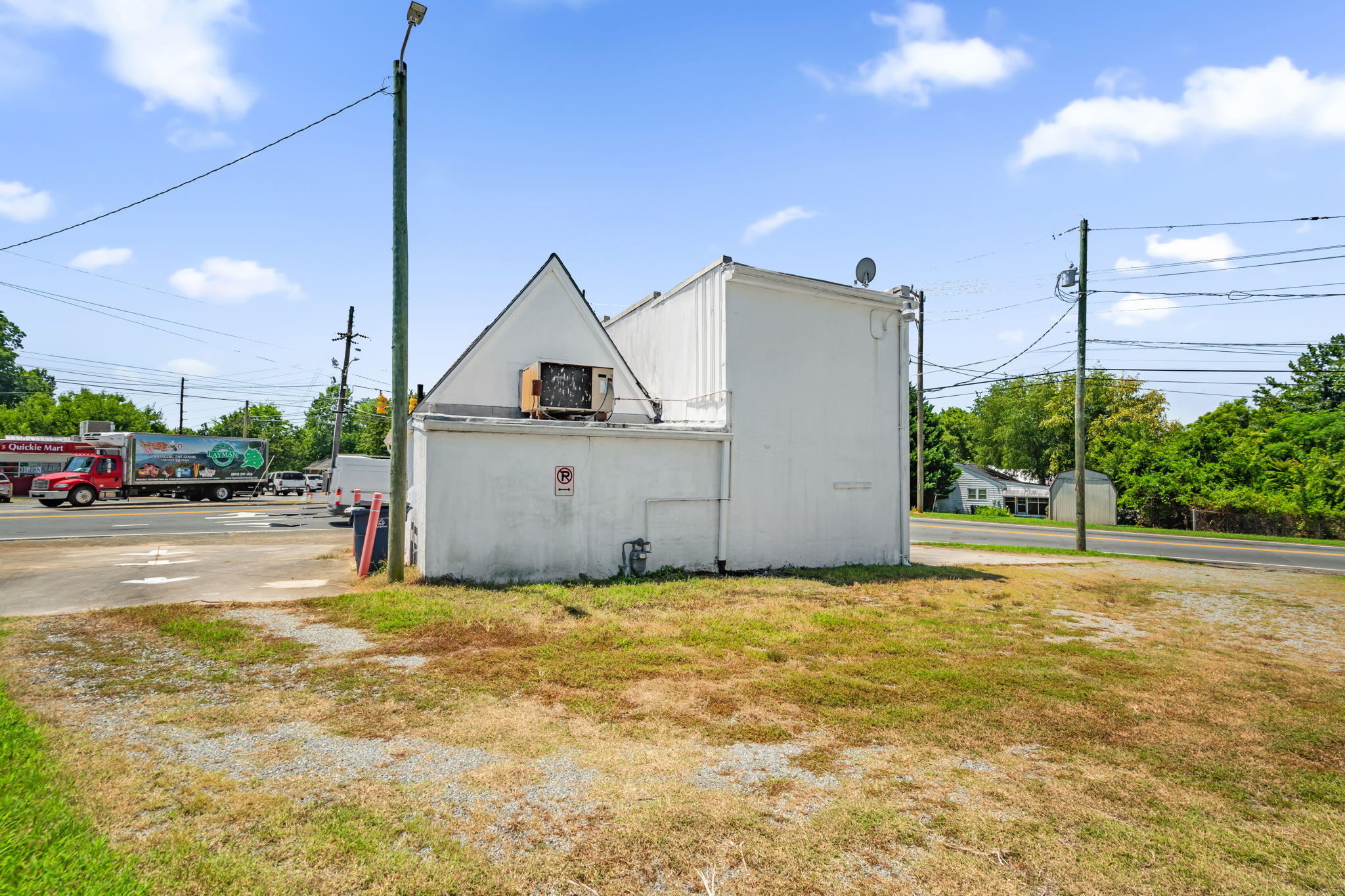 313 Providence Rd-30