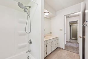 S State St-S0209-023.jpg