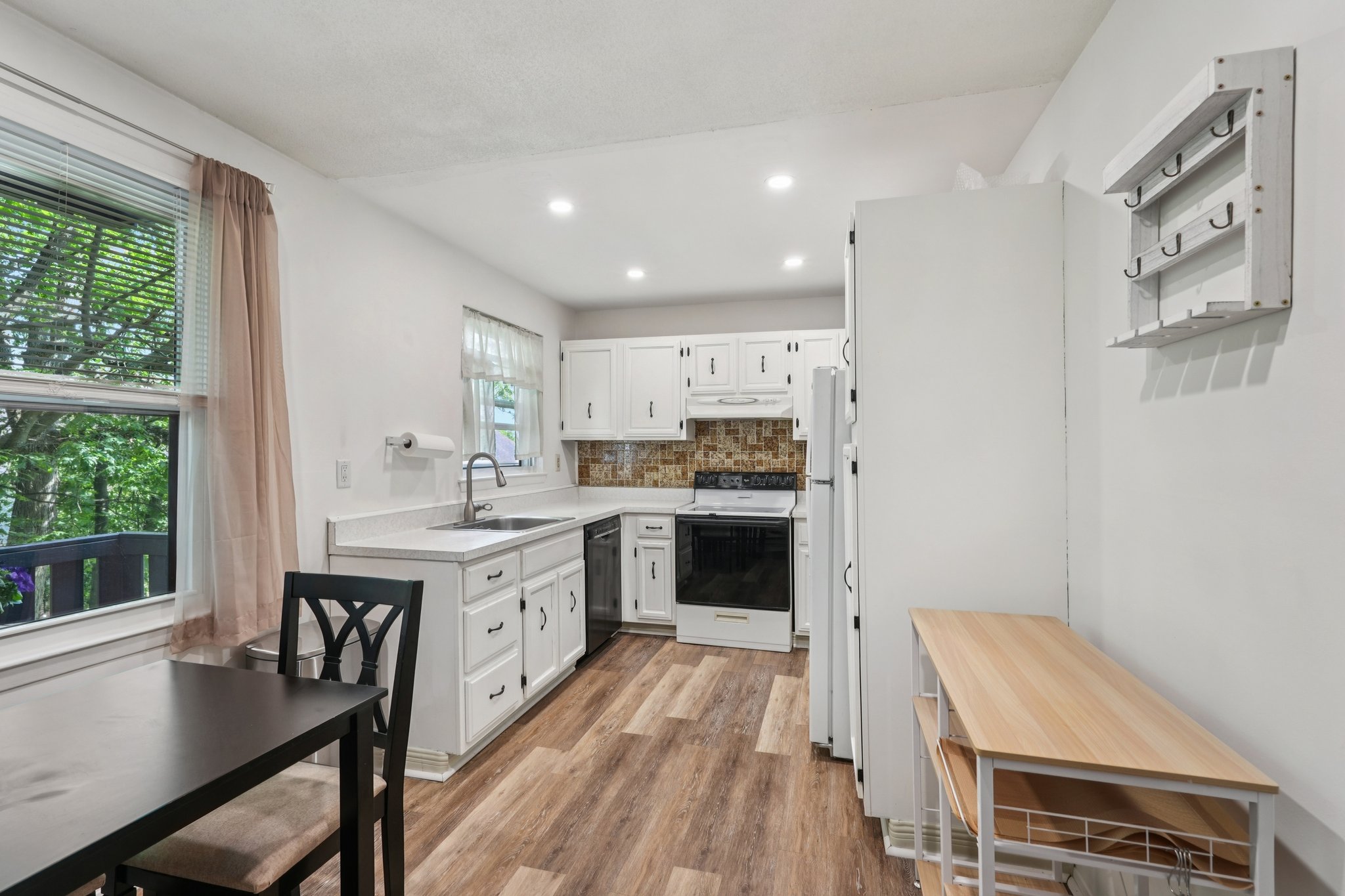 Sierra Vista Ln-0406-011.jpg