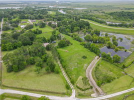  Photo 44