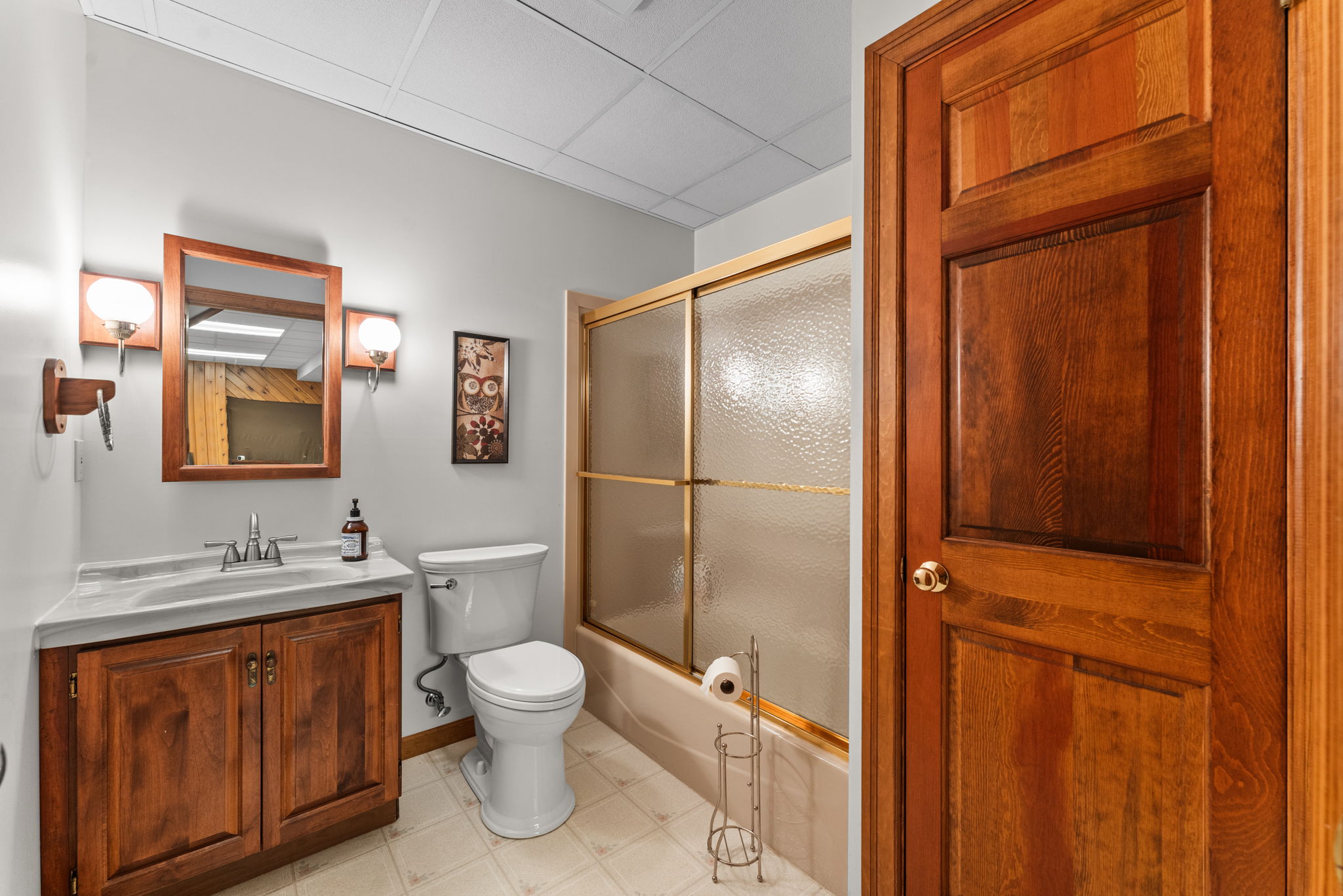 Full Bathroom in Basement