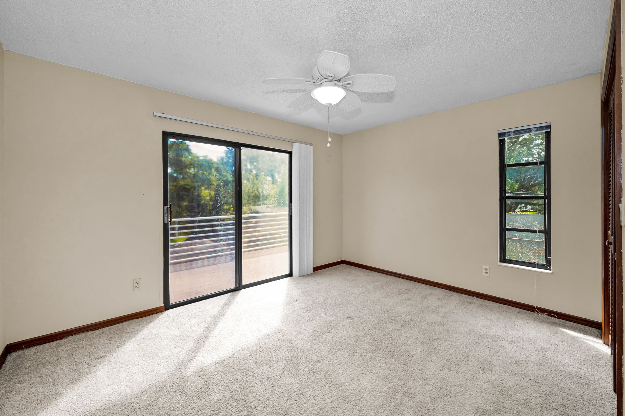 Upper Level Bedroom2