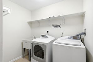  Photo 48