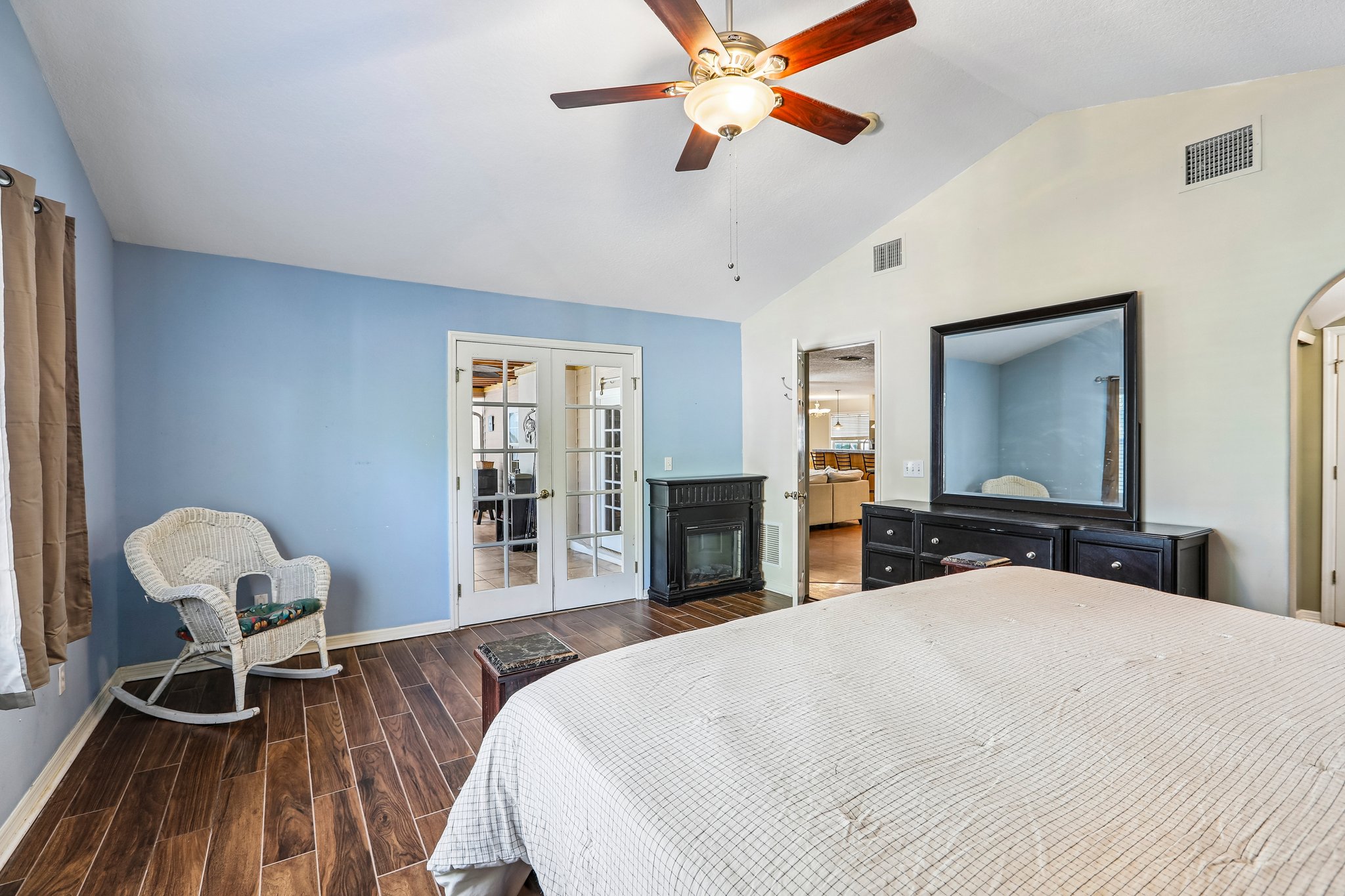 N Canal Dr-S1508-019.jpg