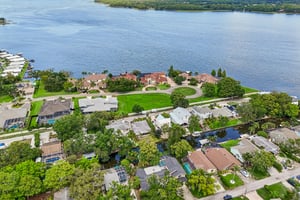N Canal Dr-1508-903.jpg