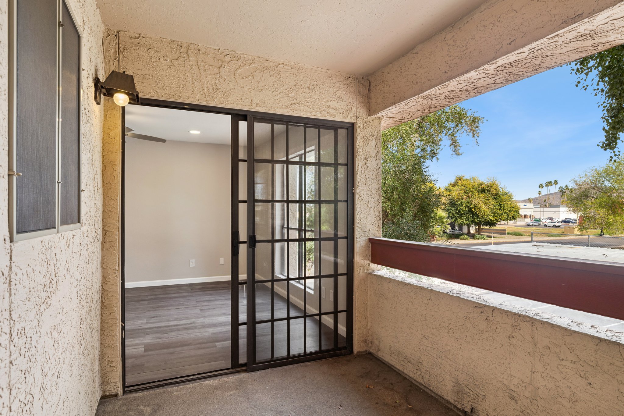 3131 W Cochise Dr 202 - 016.jpg