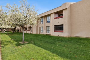 3131 W Cochise Dr 202 - 001.jpg