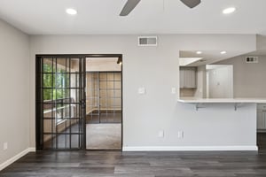 3131 W Cochise Dr 202 - 005.jpg