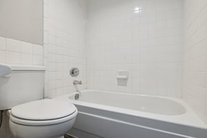 3131 W Cochise Dr 202 - 014.jpg