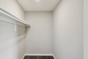 3131 W Cochise Dr 202 - 015.jpg