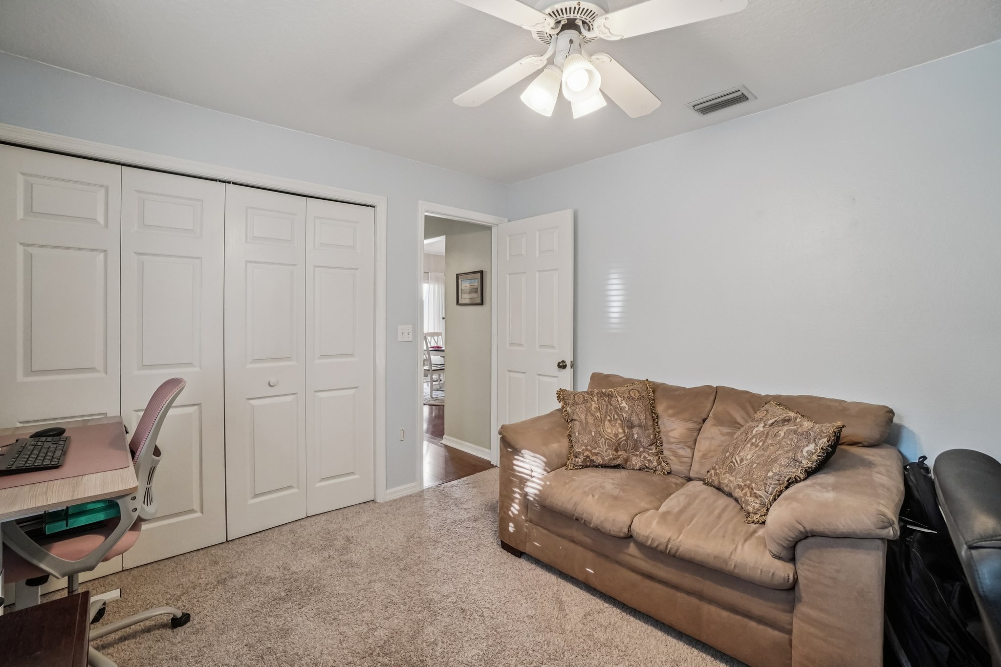 Shoreline Dr-S0512-021.jpg