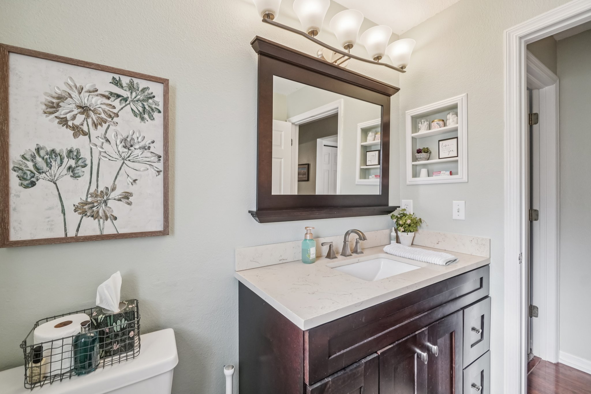 Shoreline Dr-S0512-023.jpg