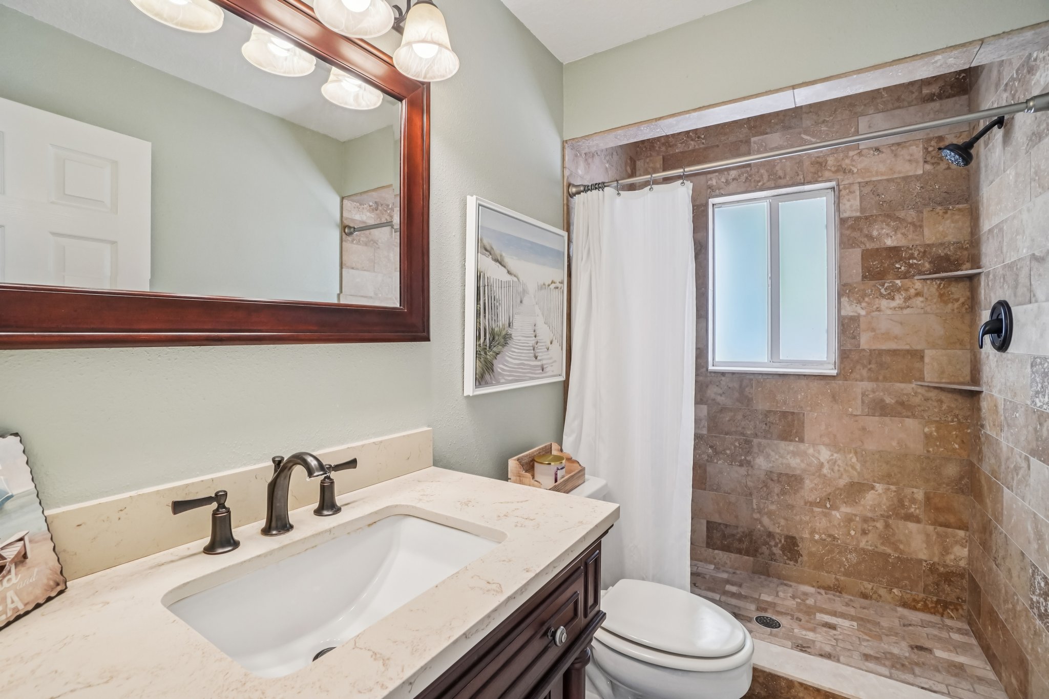 Shoreline Dr-S0512-025.jpg