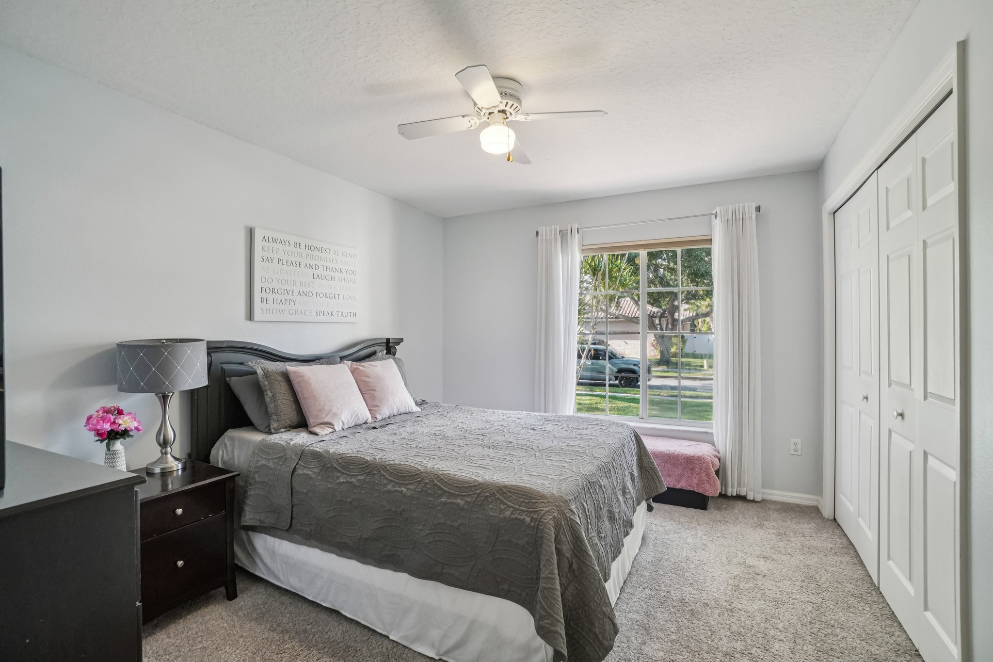 Shoreline Dr-S0512-027.jpg