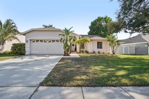 Shoreline Dr-S0512-001.jpg