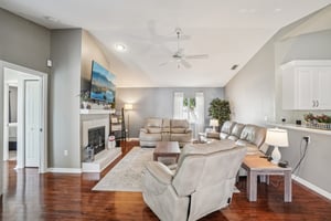 Shoreline Dr-S0512-010.jpg