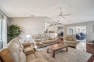 Shoreline Dr-S0512-013.jpg