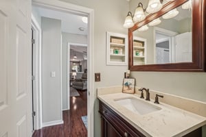 Shoreline Dr-S0512-024.jpg