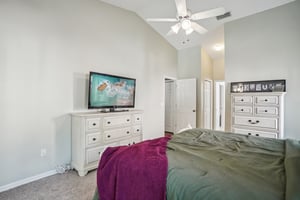 Shoreline Dr-S0512-030.jpg