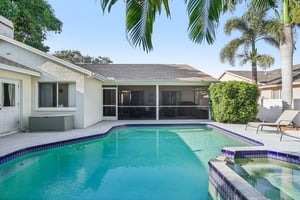 Shoreline Dr-S0512-038.jpg