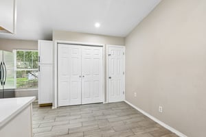 Sunlight Dr-S1806-022.jpg