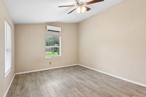 Sunlight Dr-S1806-032.jpg