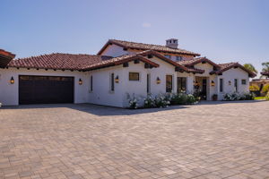  Photo 0