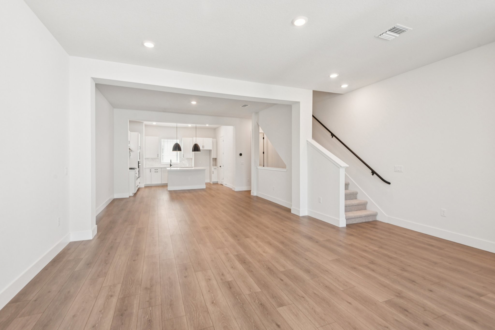 4th Ter N-S2703-011.jpg