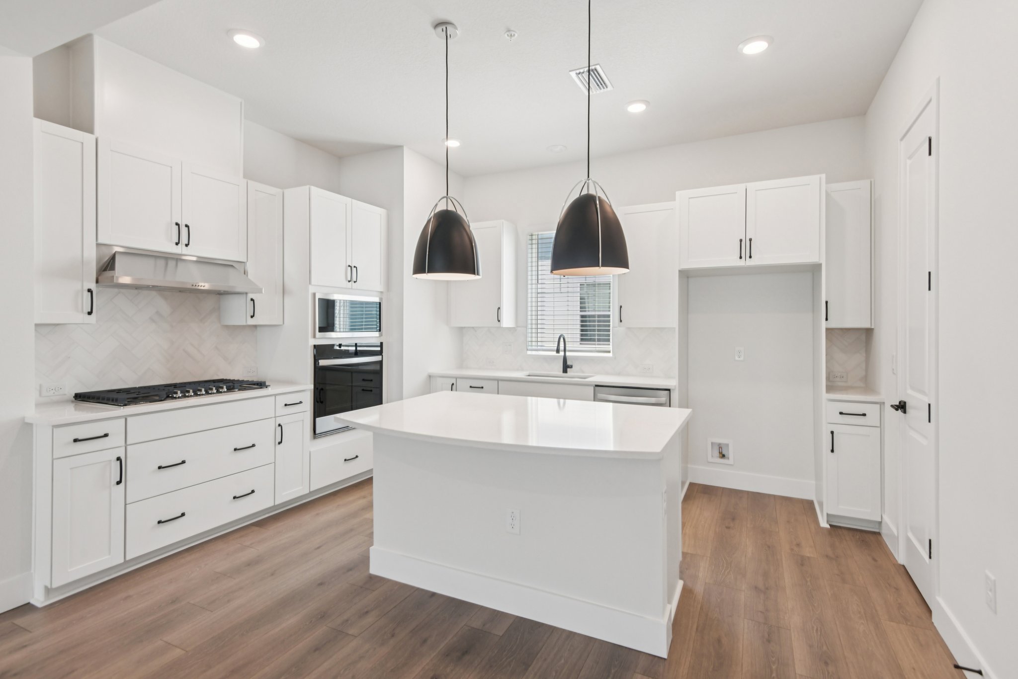 4th Ter N-S2703-013.jpg