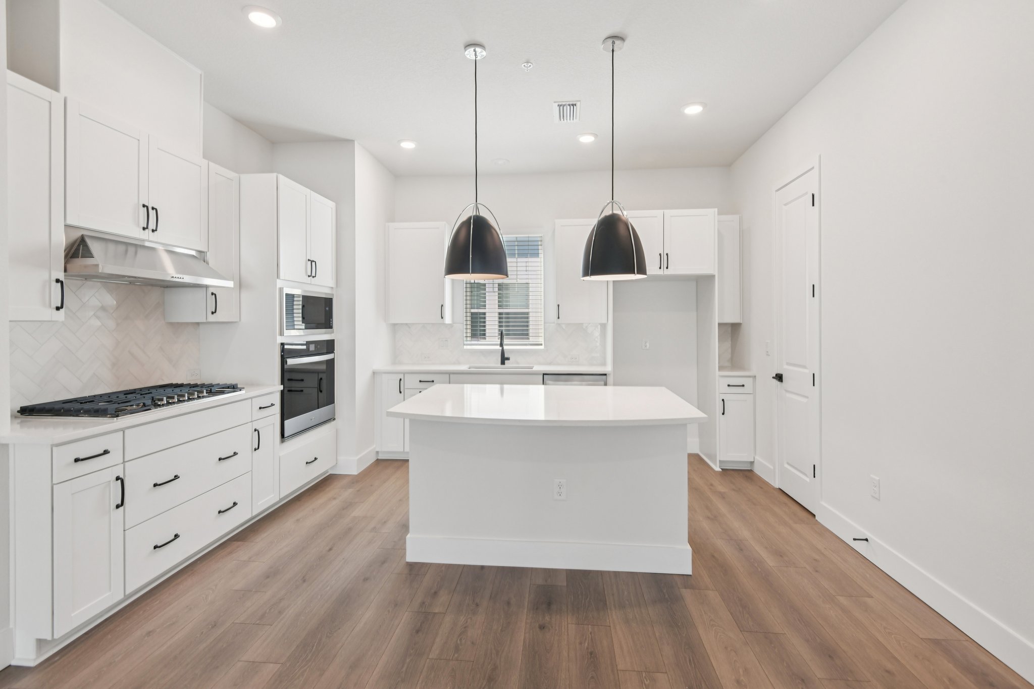 4th Ter N-S2703-014.jpg