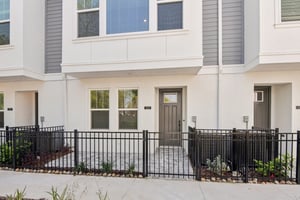 4th Ter N-S2703-002.jpg