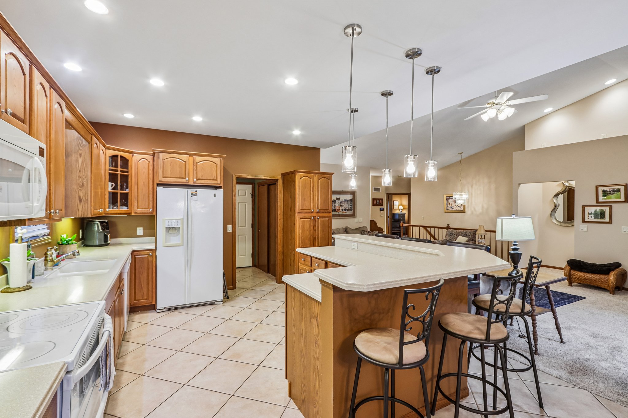 Collingwood Dr-S2804-015.jpg